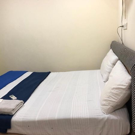 Oyo 1146 Paris In Bangkok Hotel Ngoại thất bức ảnh
