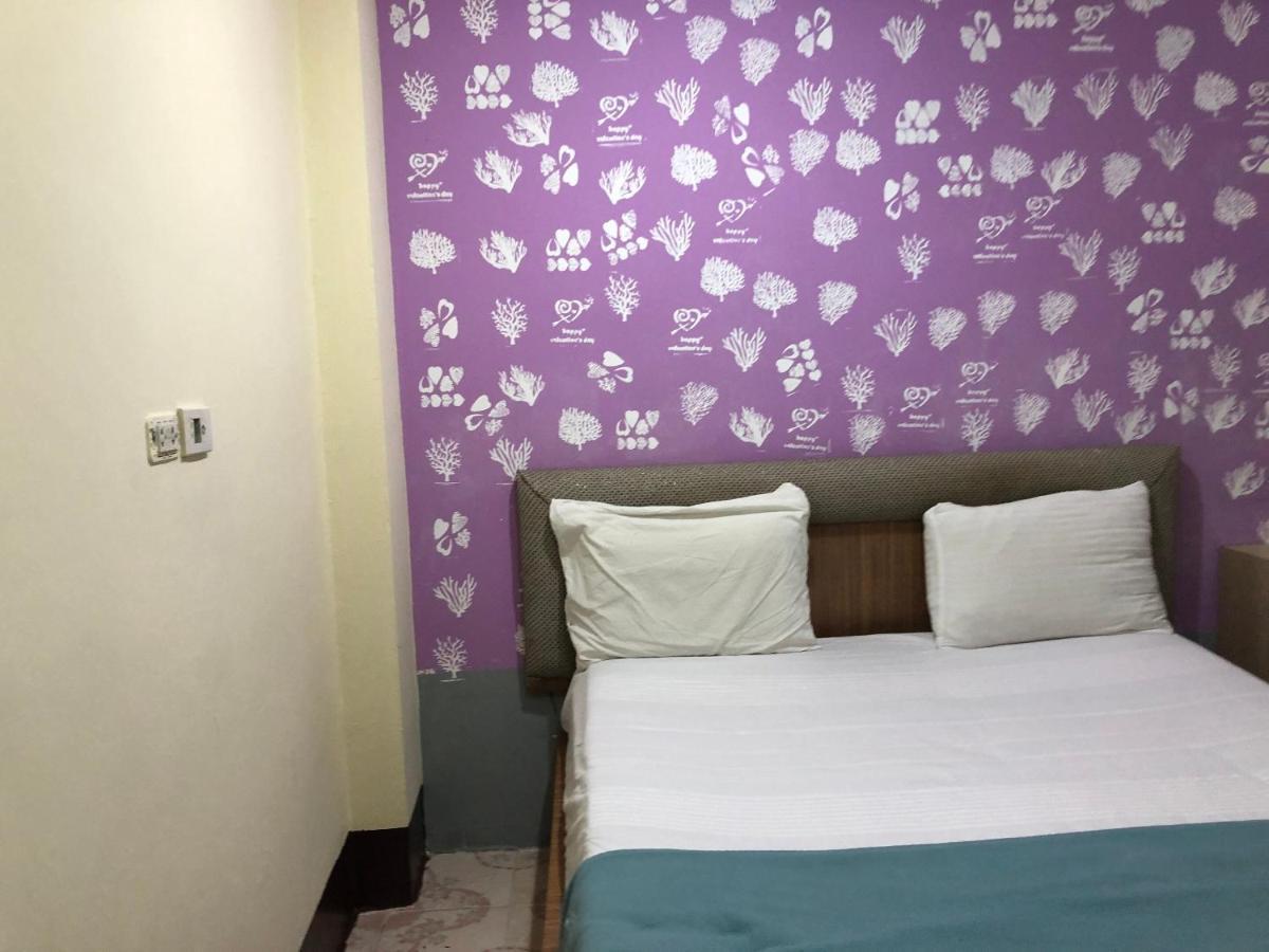 Oyo 1146 Paris In Bangkok Hotel Ngoại thất bức ảnh