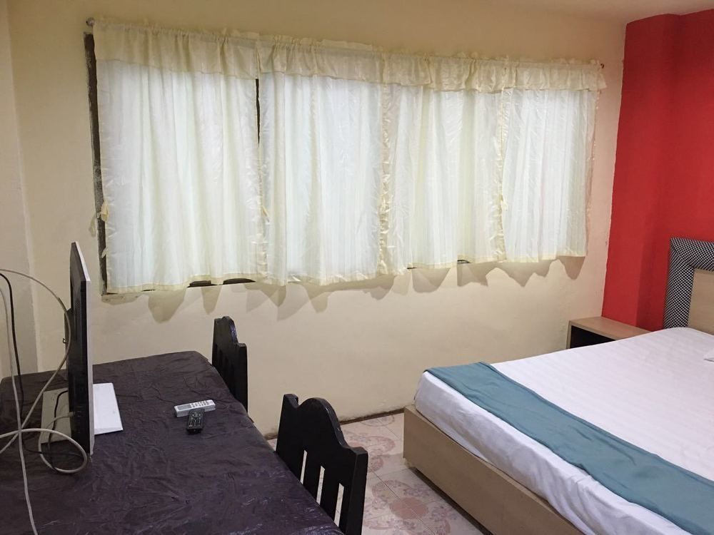 Oyo 1146 Paris In Bangkok Hotel Ngoại thất bức ảnh
