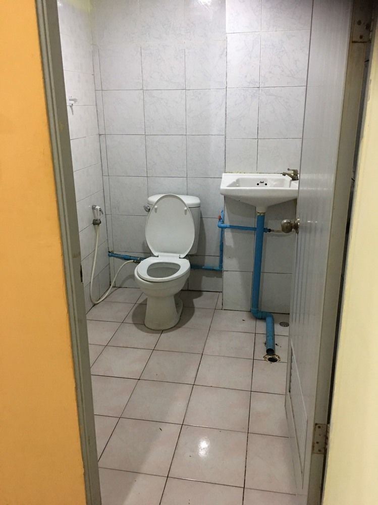Oyo 1146 Paris In Bangkok Hotel Ngoại thất bức ảnh