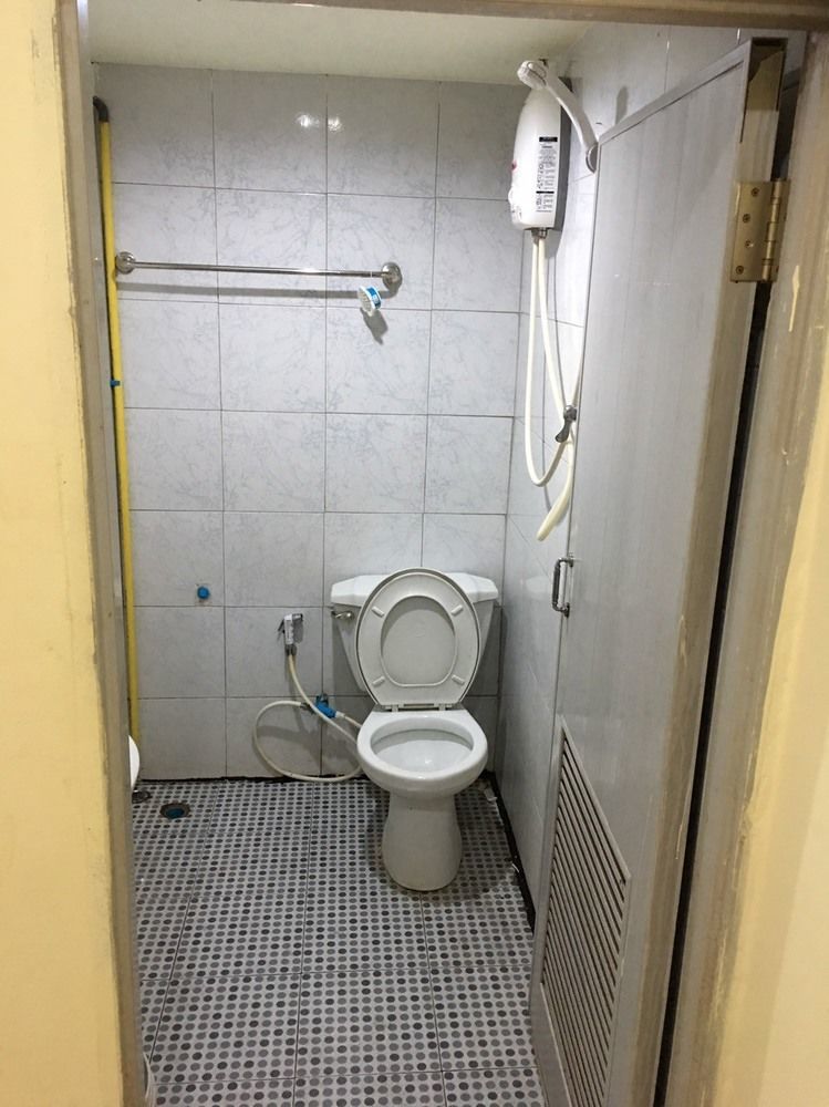 Oyo 1146 Paris In Bangkok Hotel Ngoại thất bức ảnh